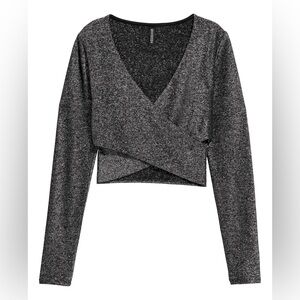 DIVIDED SHORT WRAPOVER TOP GRAY/GLITTER